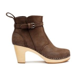 NWOT Swedish Hasbeens Heel Jodhpur Brown Clog Boot